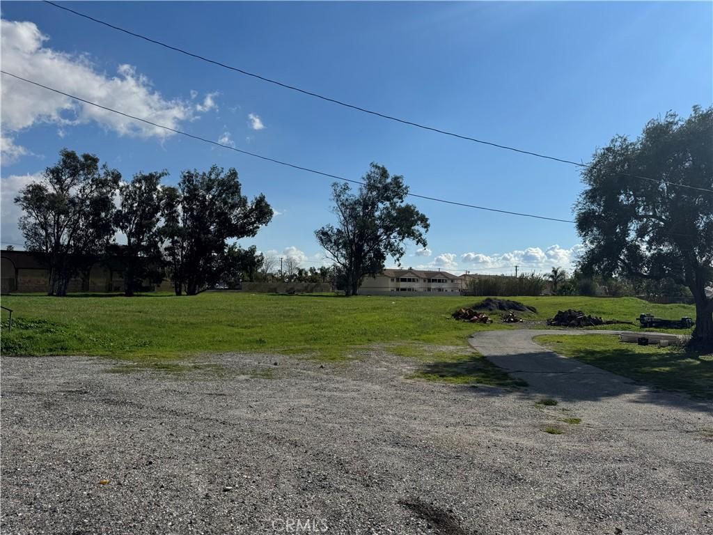 MLS #OC26009325 image #0