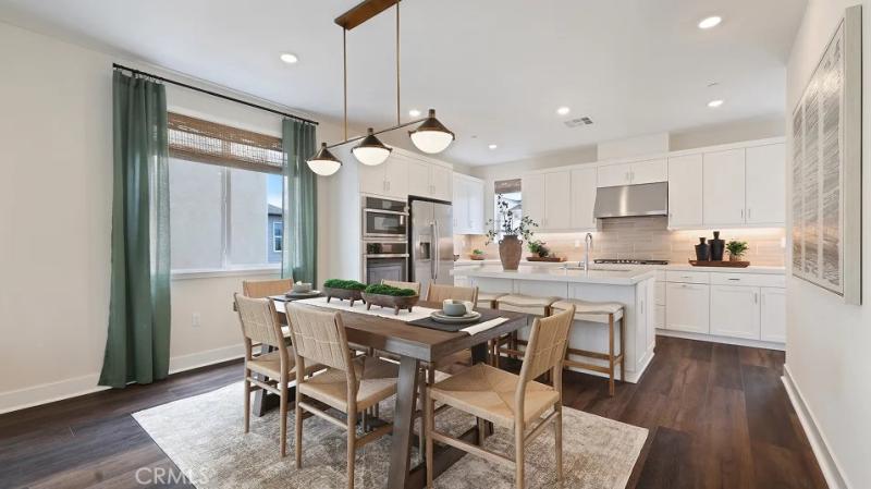 MLS #OC26009714 image #0