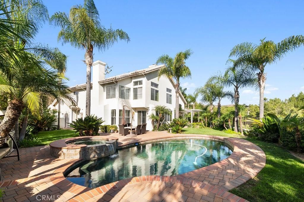 MLS #OC26010147 image #0