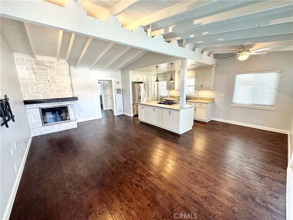 MLS #OC26010317 image #0