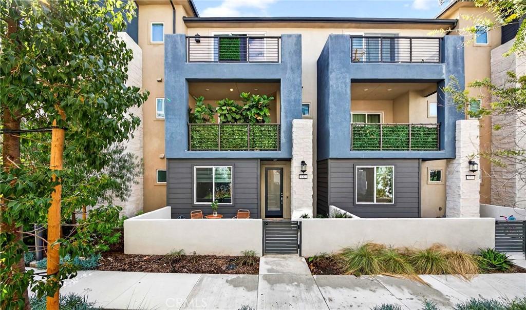 MLS #OC26010644 image #0