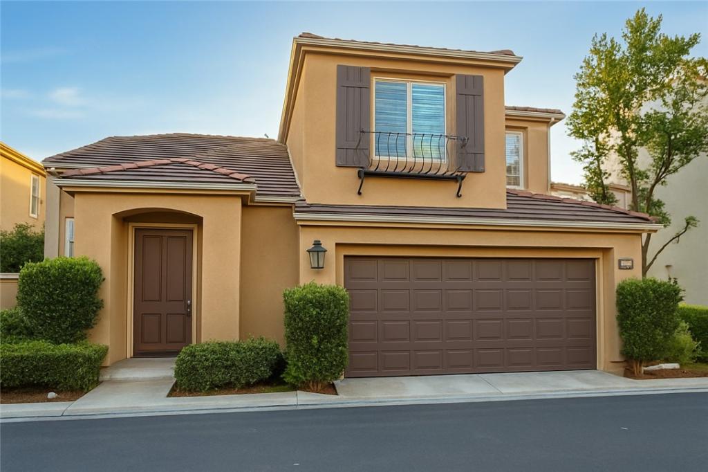 MLS #OC26010698 image #0