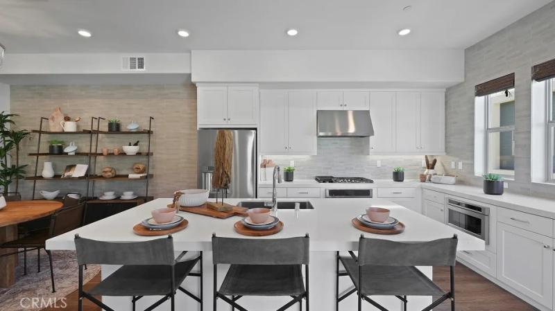 MLS #OC26013641 image #0