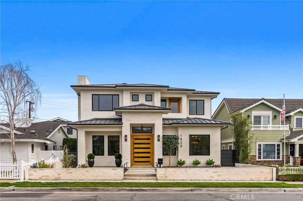 MLS #OC26014001 image #0