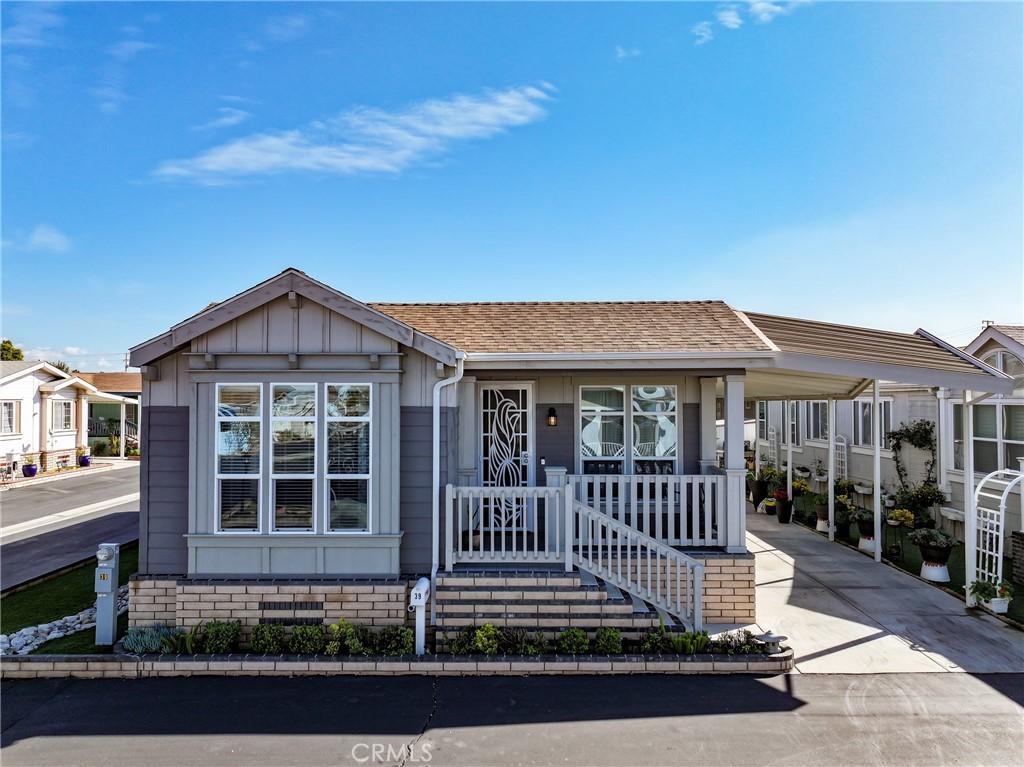 MLS #OC26016022 image #0