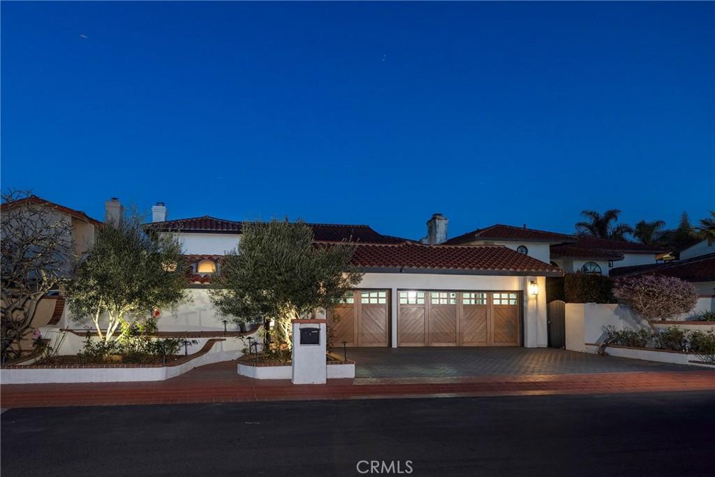 MLS #OC26018183 image #0