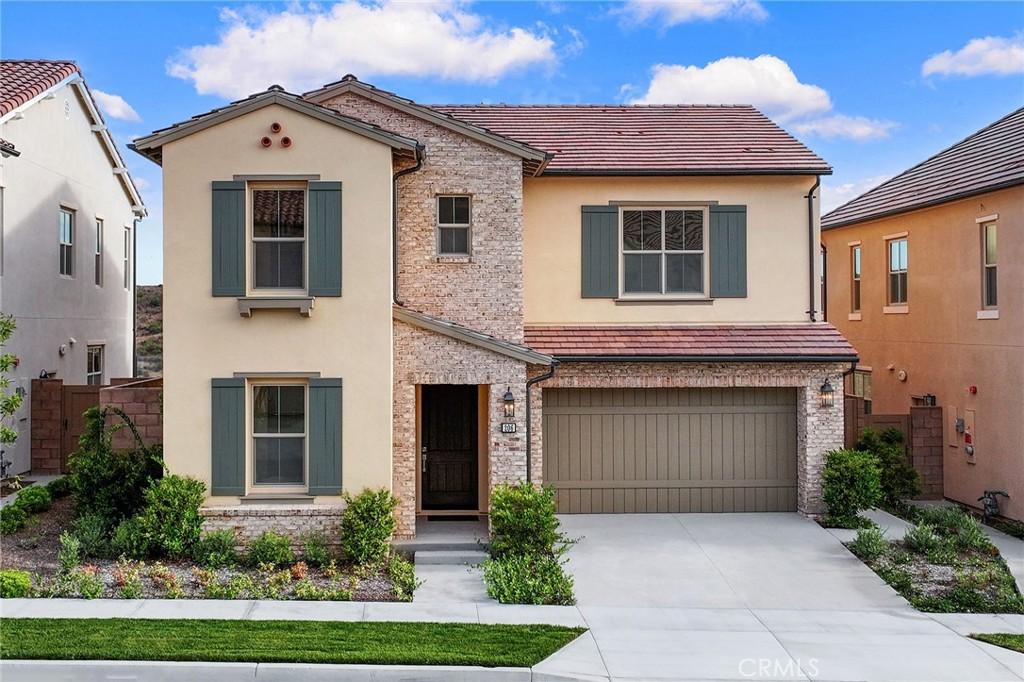 MLS #OC26006389 image #0