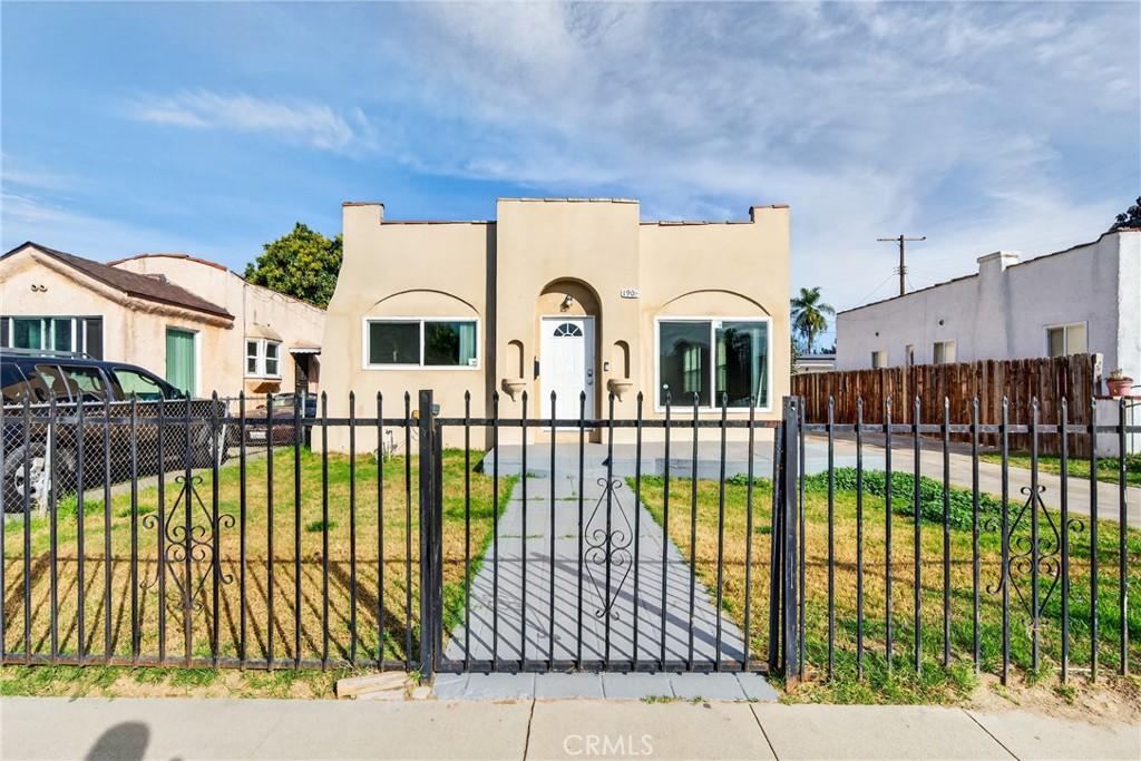 MLS #OC26021443 image #0