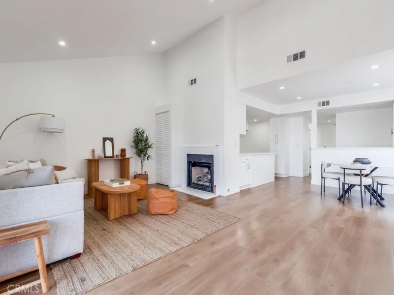 MLS #OC26025759 image #0