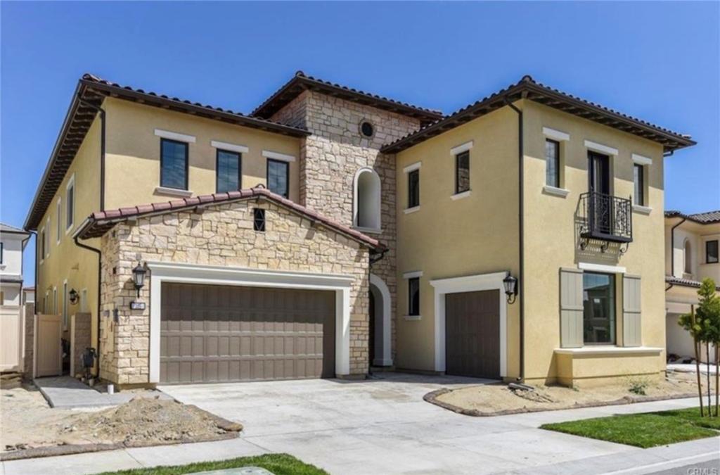 MLS #OC26027101 image #0