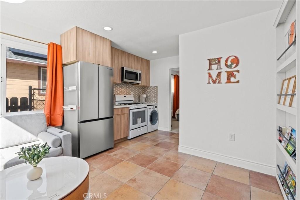 MLS #OC26027631 image #0