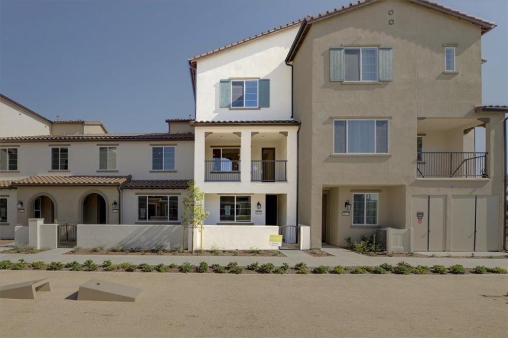 MLS #OC26029351 image #0