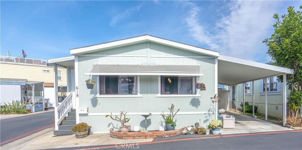 MLS #OC26029584 image #0