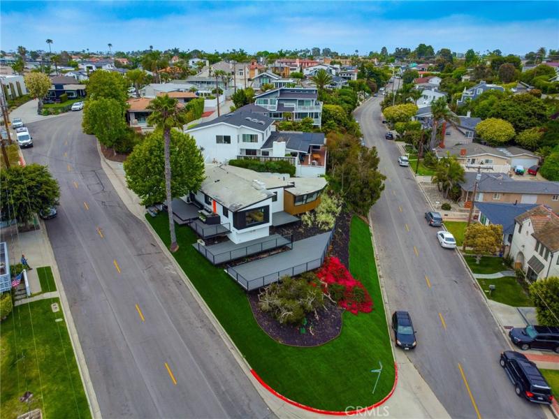 MLS #OC26033125 image #0