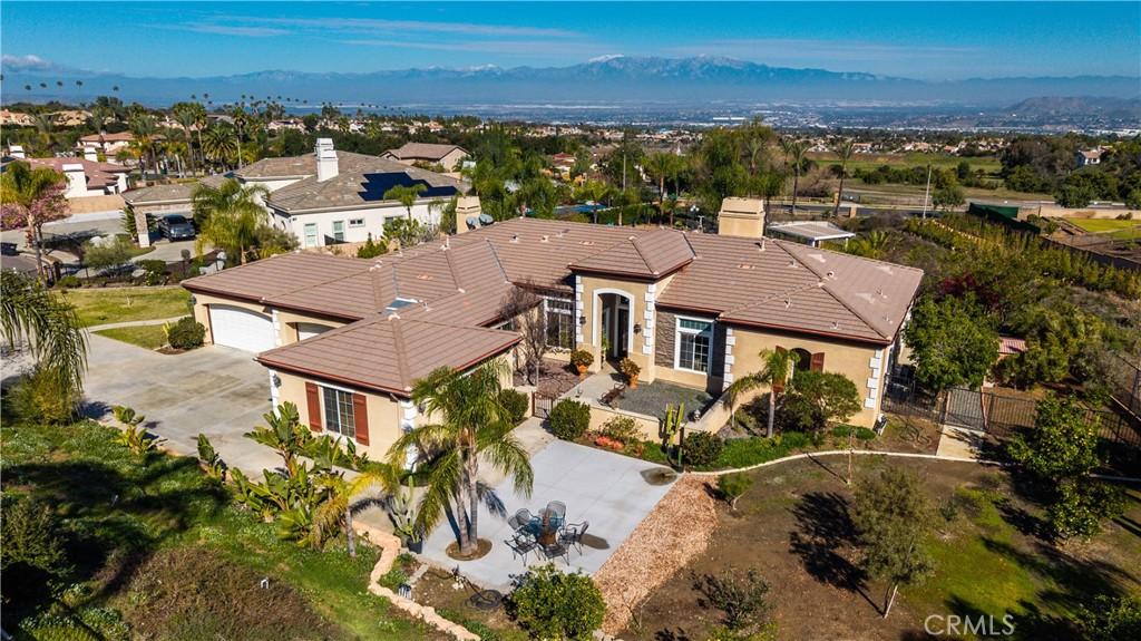 MLS #OC26033625 image #0