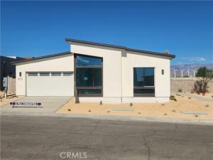 MLS #OC26034159 image #0