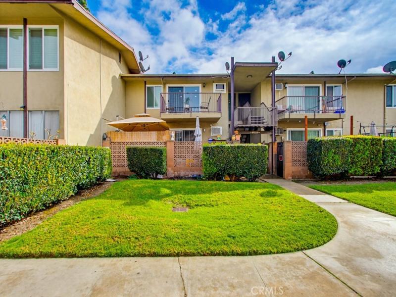 MLS #OC26035540 image #0