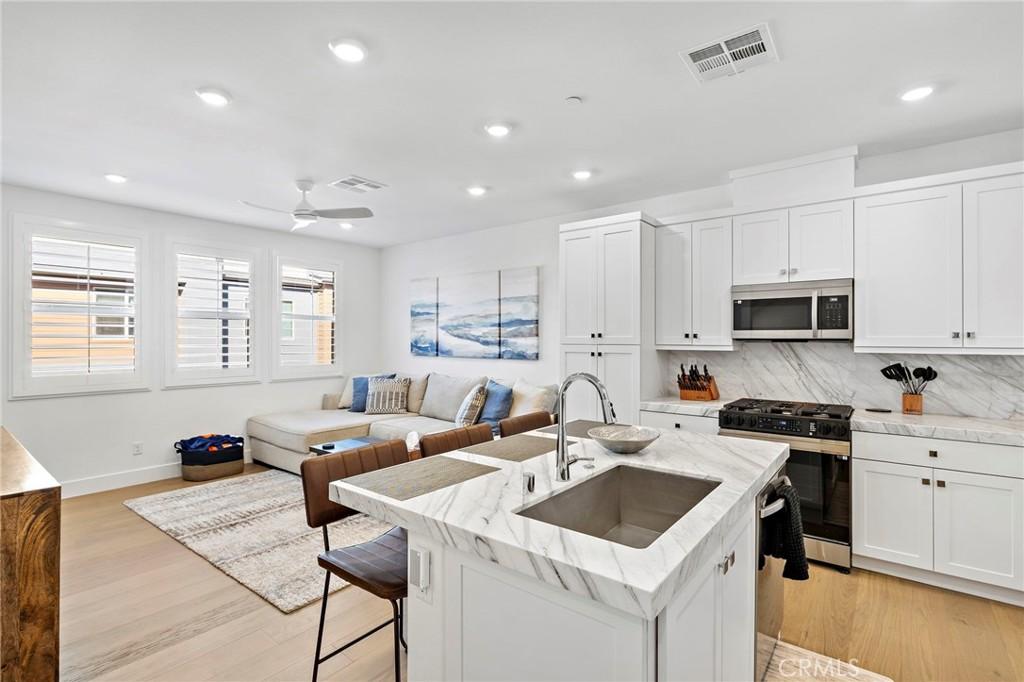 MLS #OC26036132 image #0