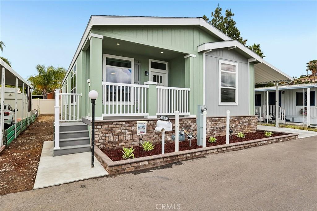 MLS #OC26041723 image #0