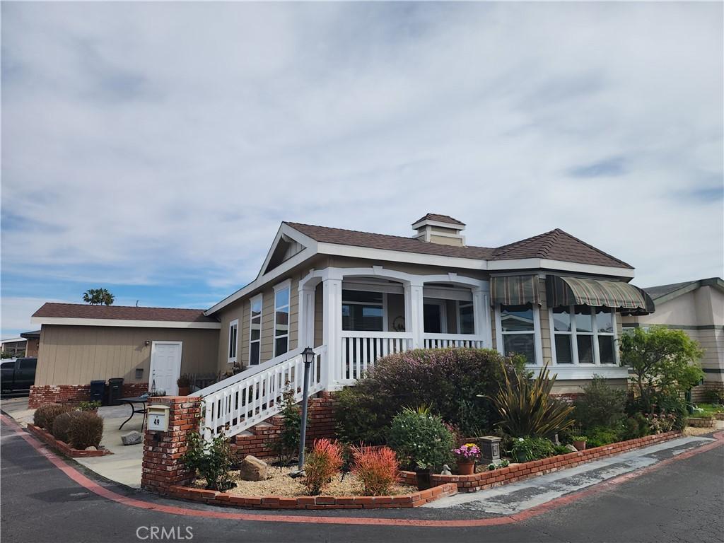 MLS #OC26042674 image #0