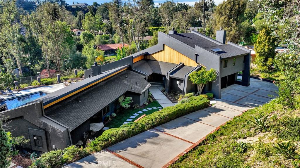 MLS #OC26044295 image #0