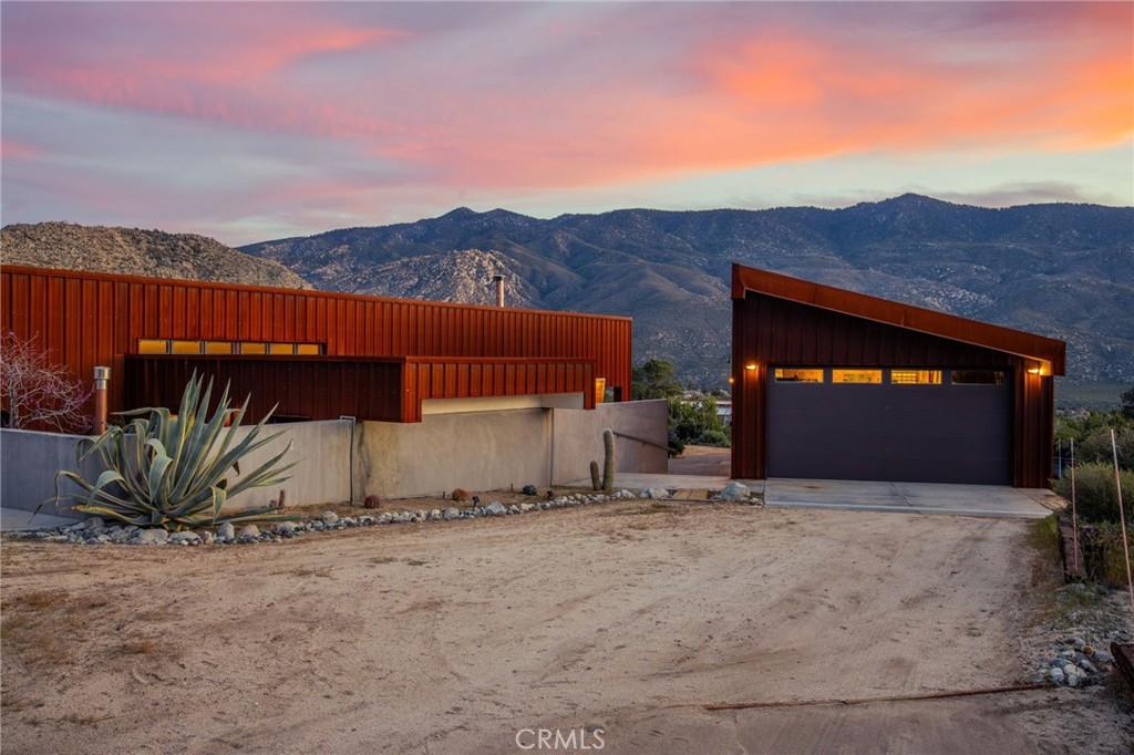 MLS #OC26045363 image #0