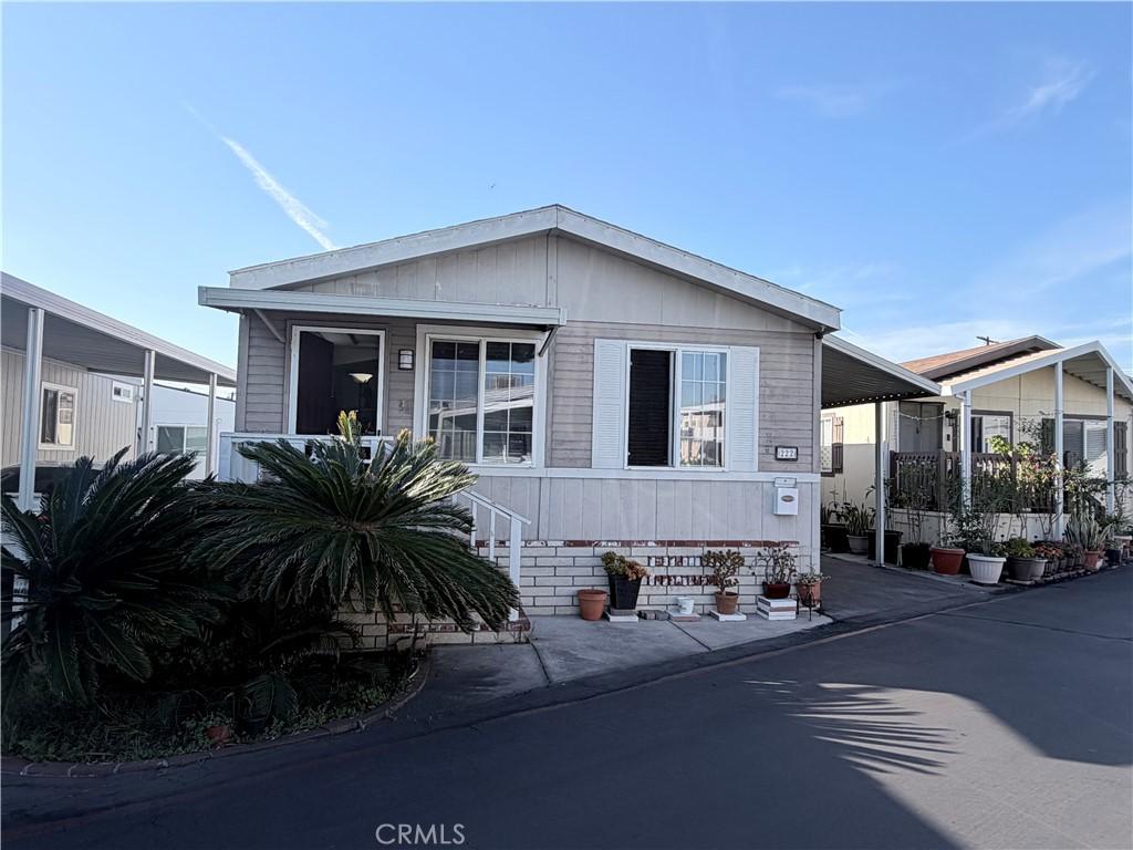 MLS #OC26048545 image #0