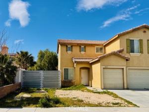 MLS #OC26050183 image #0