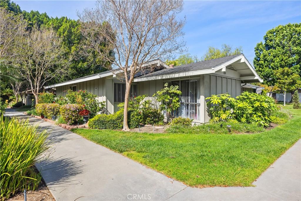 MLS #OC26050580 image #0