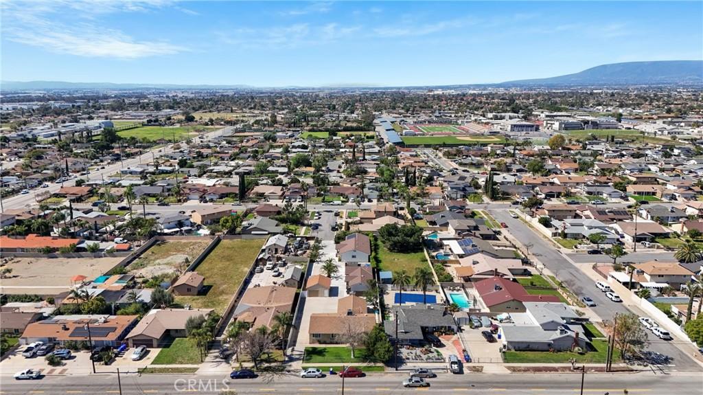 MLS #OC26052287 image #0