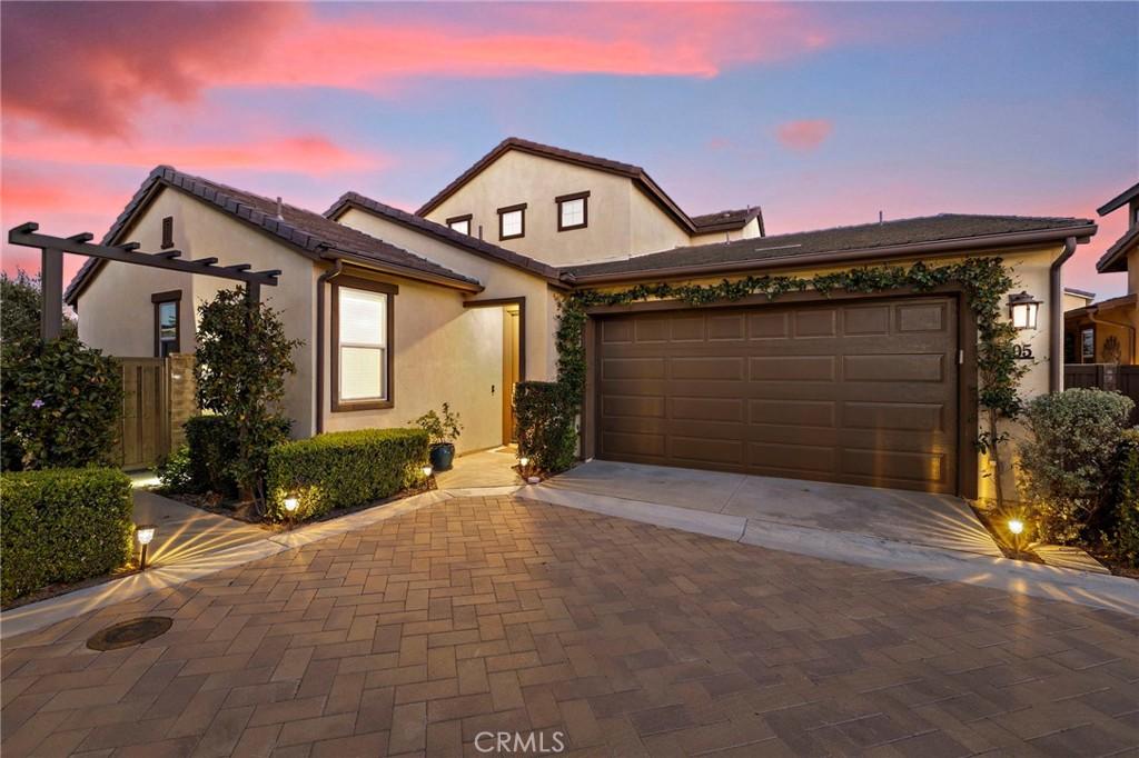 MLS #OC26053052 image #0