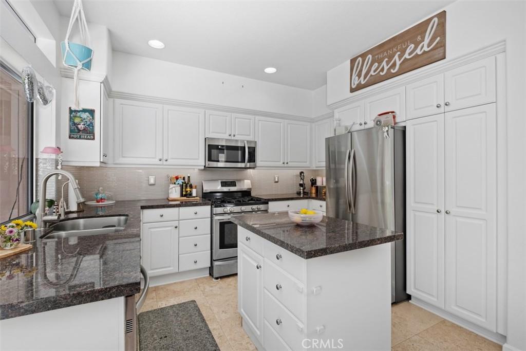 MLS #OC26053475 image #0