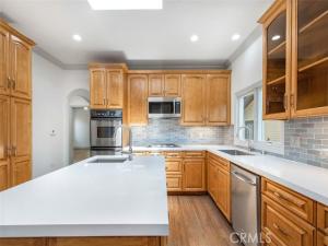MLS #OC26054700 image #0
