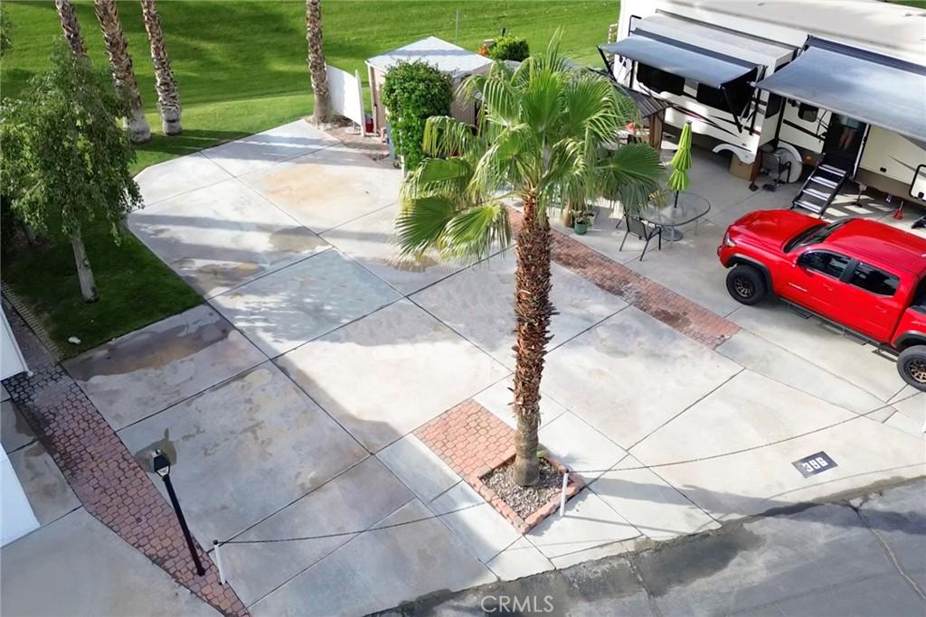 MLS #OC26057582 image #0