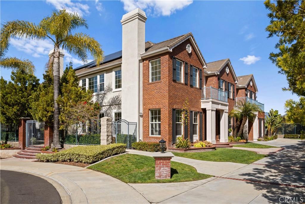 MLS #OC26058004 image #0