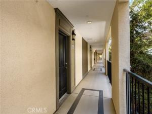 MLS #OC26059107 image #0