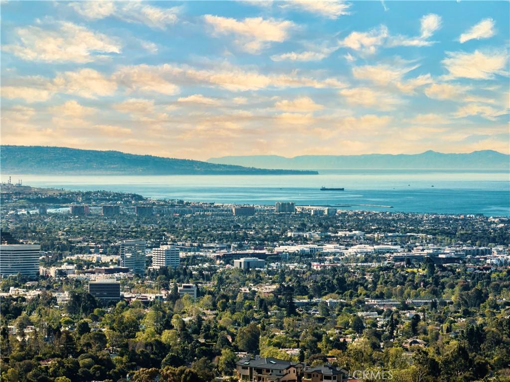 MLS #OC26059349 img 0