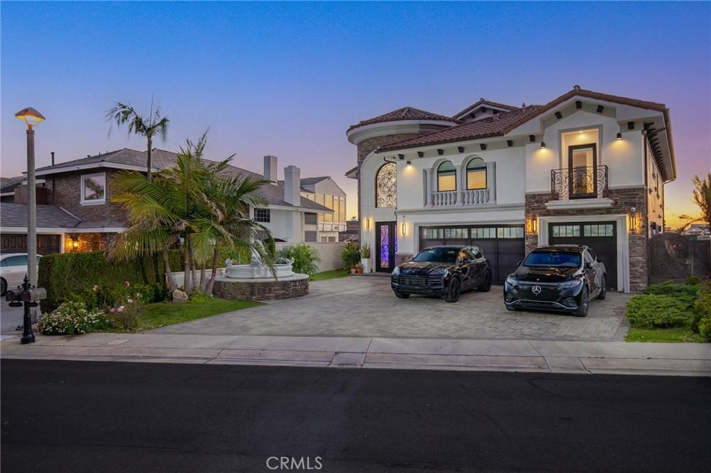 MLS #OC26060056 image #0