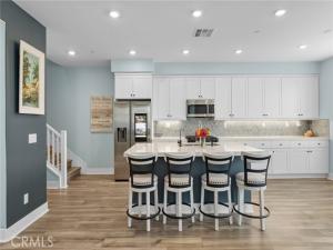 MLS #OC26060481 image #0