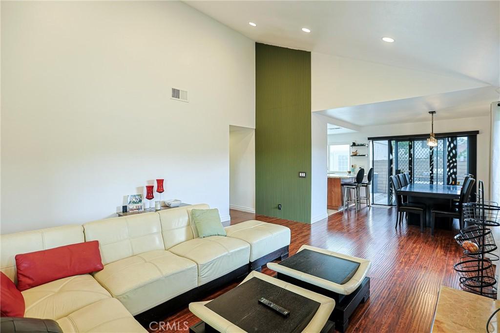 MLS #OC26060640 image #0