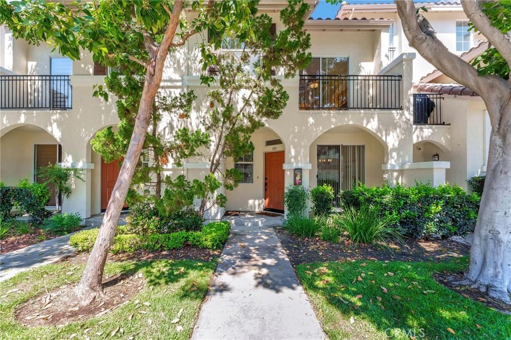 MLS #OC26061136 image #0