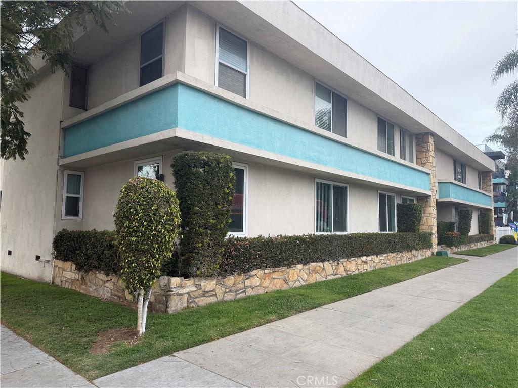MLS #OC26061706 image #0