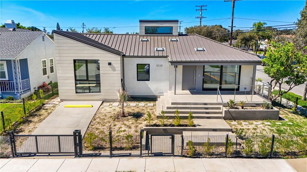 MLS #OC26061900 image #0