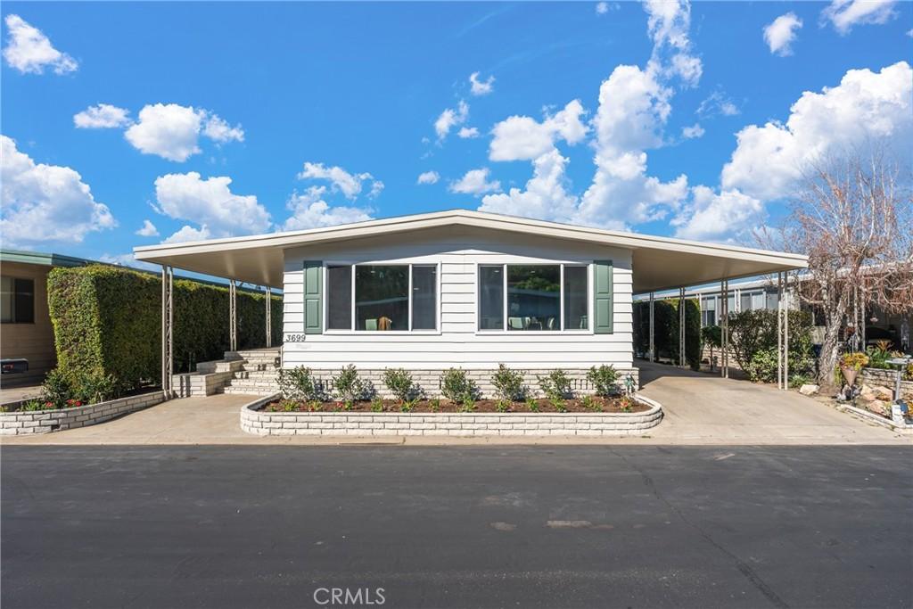 MLS #OC26063130 image #0