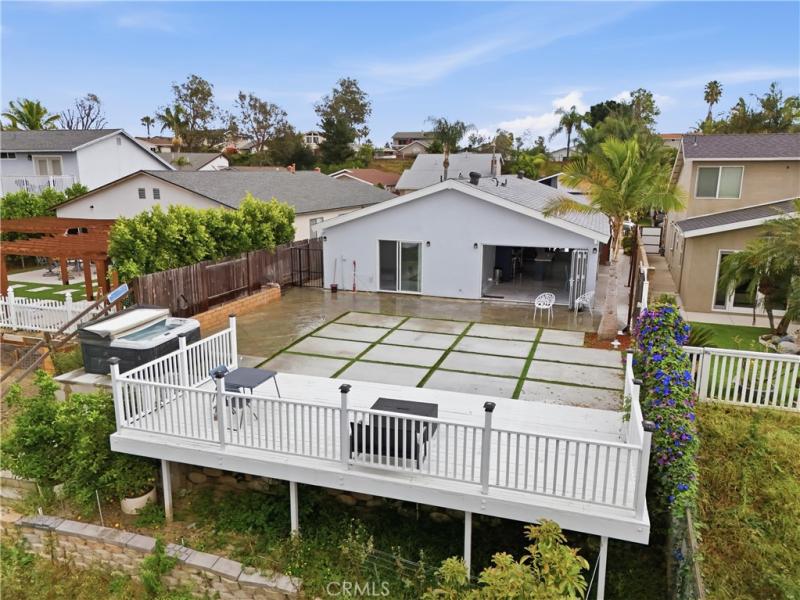 MLS #OC26063463 image #0