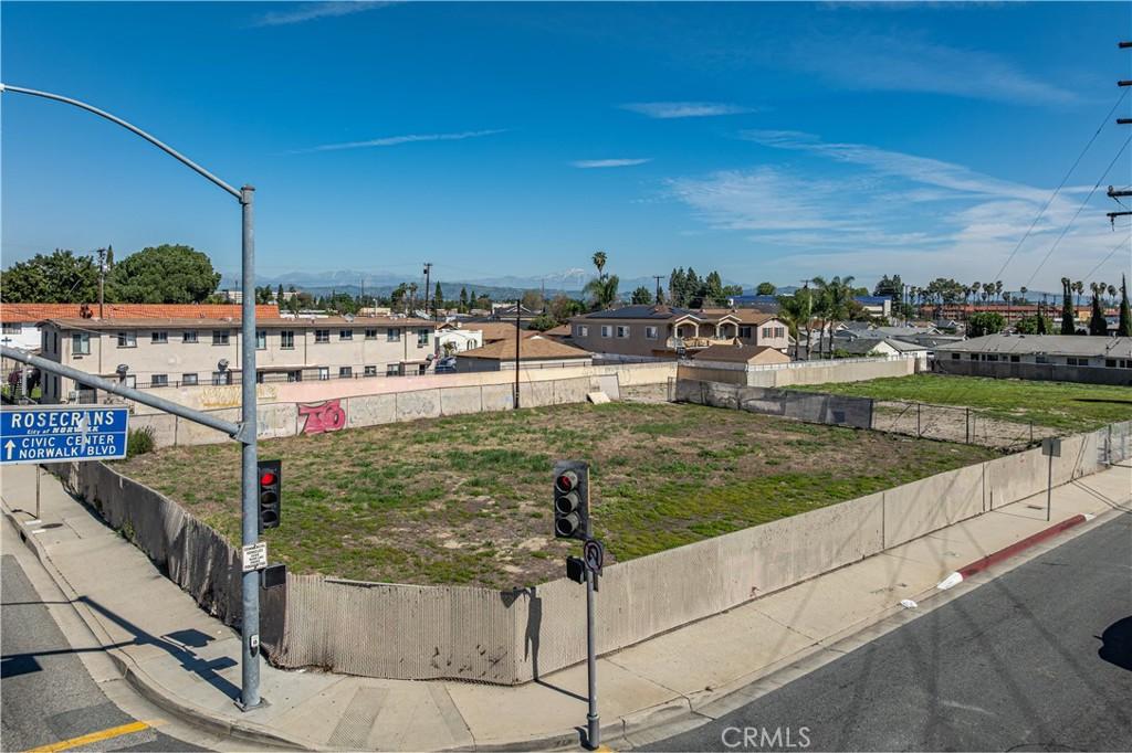 MLS #OC26065256 image #0