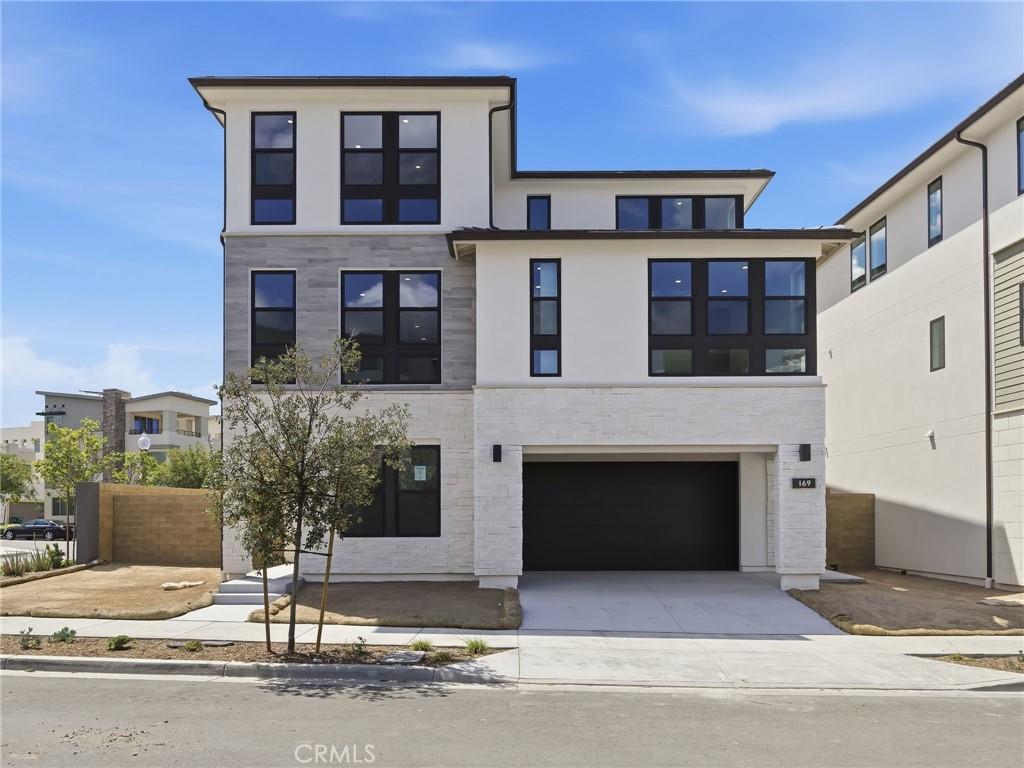 MLS #OC26065841 image #0