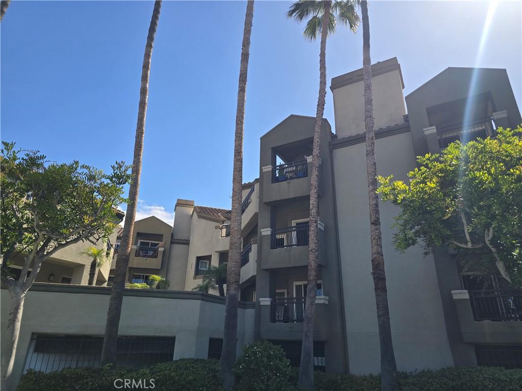 MLS #OC26067175 image #0