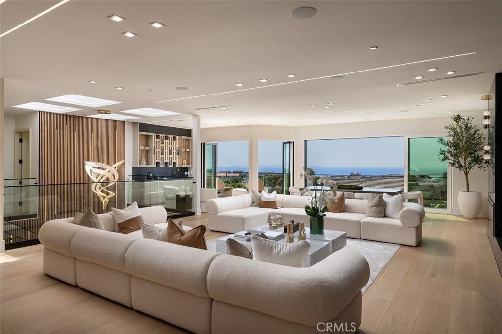 MLS #OC26067249 image #0