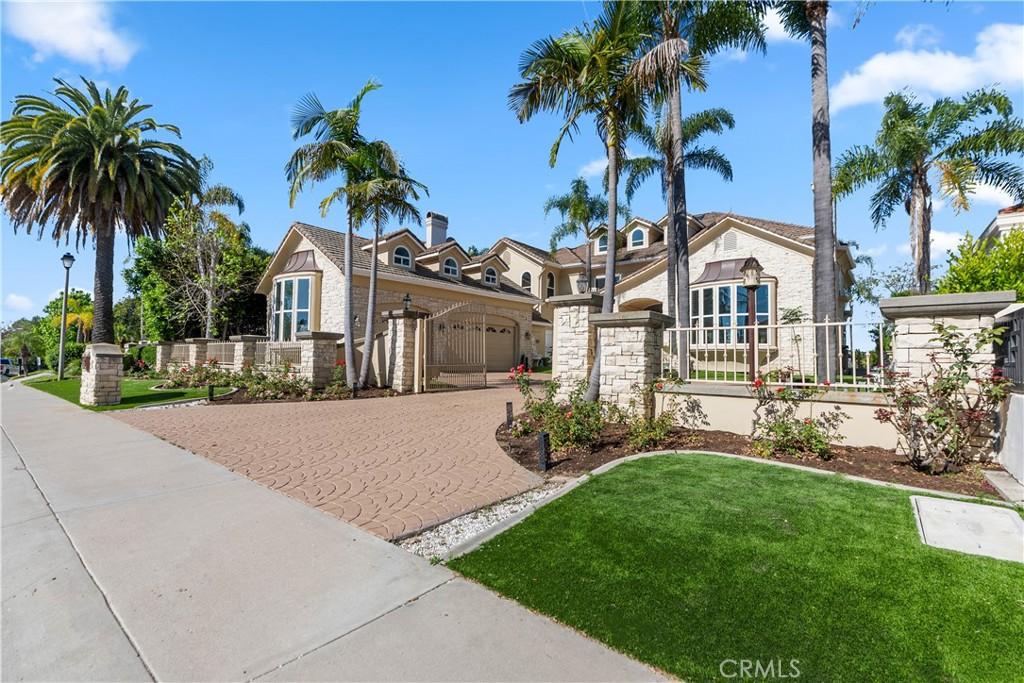 MLS #OC26067702 image #0